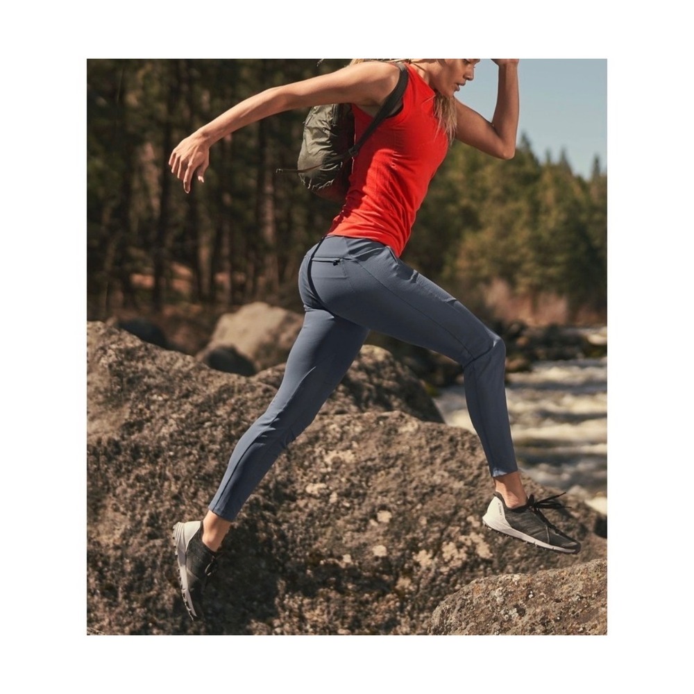 Athleta Headlands Hybrid Trek Tight Women 6 Tall Astronomy Blue Gray High Rise